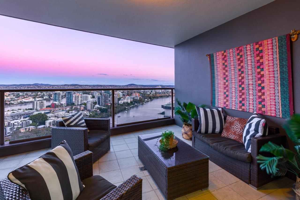 African Escape On Level 38 - Balcony With Views Брісбен Екстер'єр фото